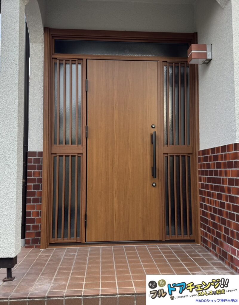 神戸市西区　古いドアは防犯面で心配事だらけ　玄関ドア交換は防犯対策の第一歩