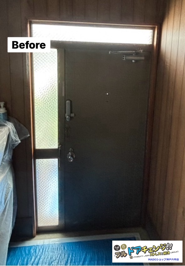 ランマも袖ガラスも明るさをしっかり取り込むデザインでした。