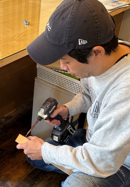 今回の施工は山中が担当しました。<br />
<br />
細やかな気配りが喜ばれる職人です。