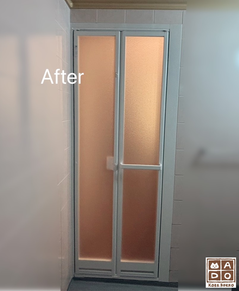 内側からの様子。<br />
<br />
今回は折れ戸→折れ戸へのリフォームでした。<br />
<br />
１枚ドア→折れ戸へのリフォームも可能です👍