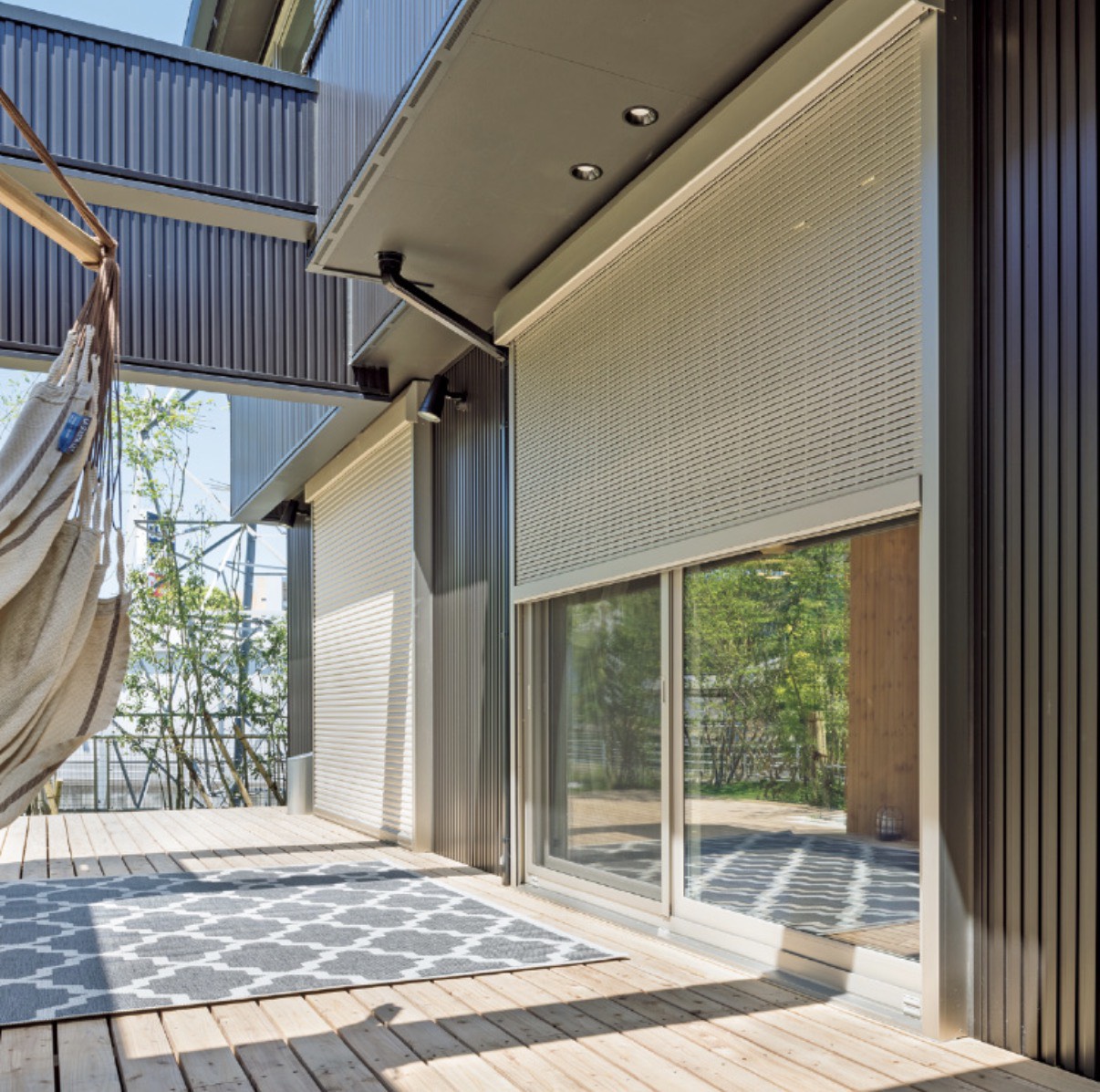 当店激押しシャッター：リモコンスリットシャッターGR